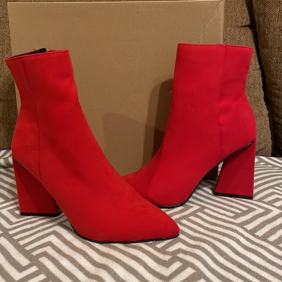 Bar III red suede boot - Picture 2 of 7